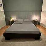 Ruhiges Office-apartment Mit Kueche - Beuys Apartmán *