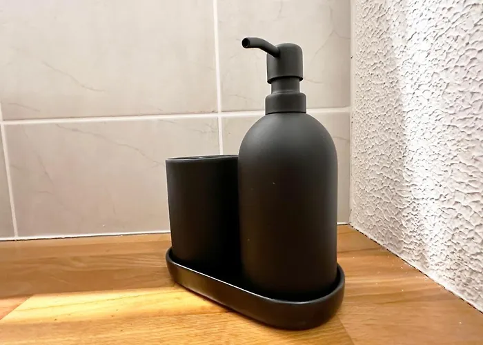 Ruhiges Office-apartment Mit Kueche - Beuys * Κρέφελντ